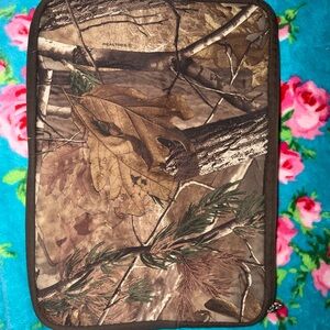 Realtree Camo Tablet Sleeve in Brown and Green